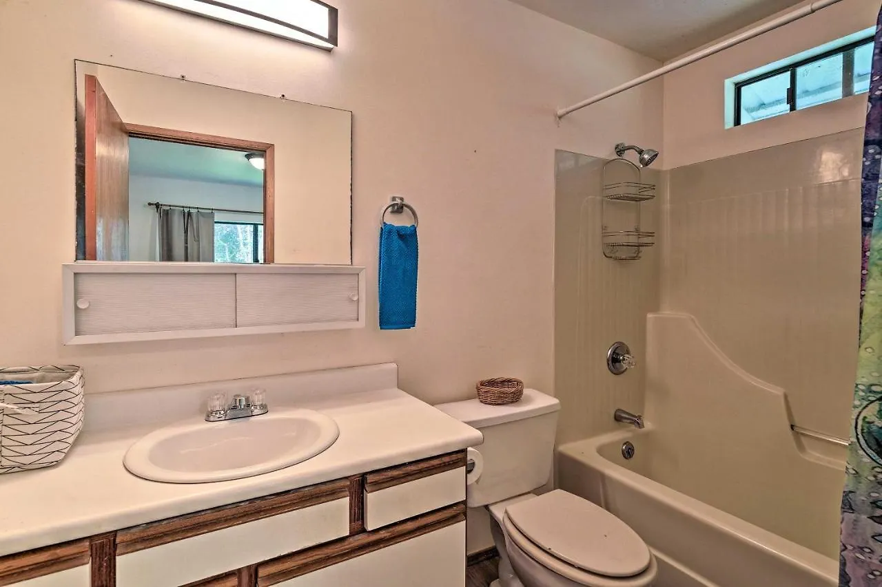 Peaceful Abode With Deck, 13 Mi To Black Sand Beach! Naalehu Ηνωμένες Πολιτείες της Αμερικής